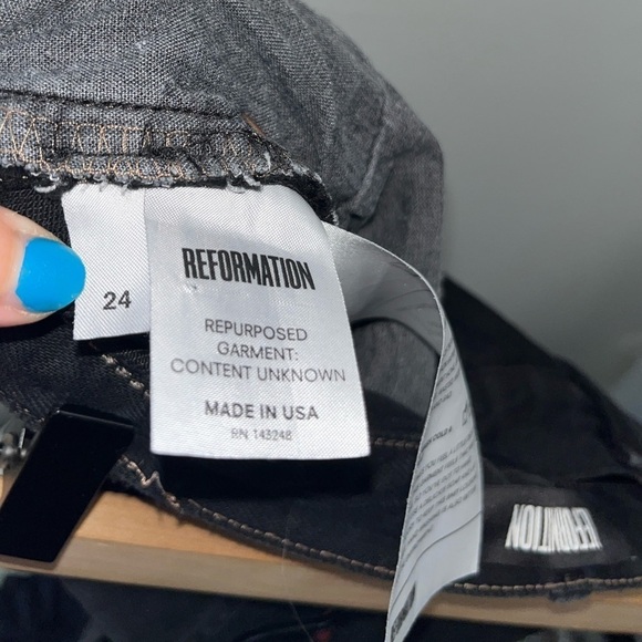 REFORMATION x LEVI’s Repurposed Black Jeans Button Fly Size 24 - Picture 6 of 14